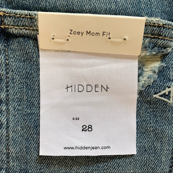 Zoey Mom Jean New With Tags Size 28 ultra high rise in Medium Wash - Picture 13 of 15